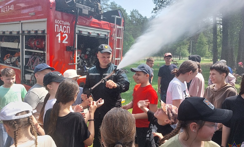 Выратавальнікі завіталі ў "Спадарожнік" Лунінецкага раёна