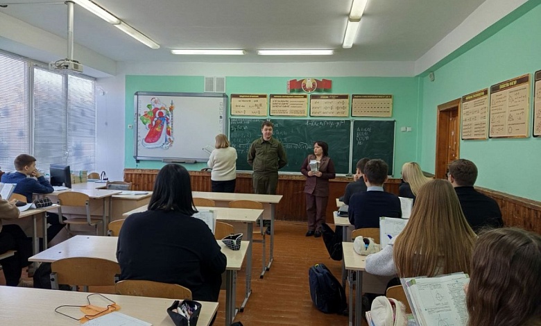 Представители Лунинецкого лесхоза встретились со школьниками