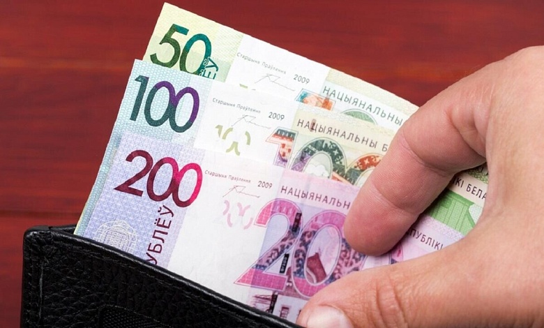 Средняя зарплата в Беларуси в октябре составила Br2758,6. Что по регионам?