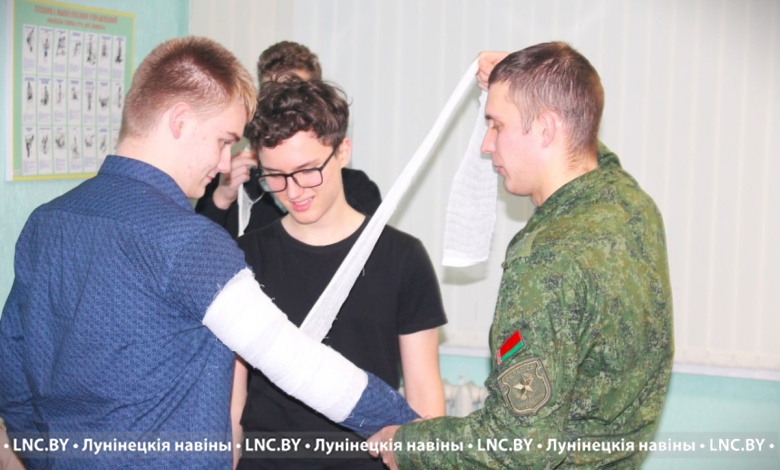 Оказывать медицинскую помощь учили "Г.Р.О.М.овцев"