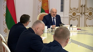 Лукашенко: Эту сказку я слышу уже НЕ первый год! // Кадровый день. Полная версия