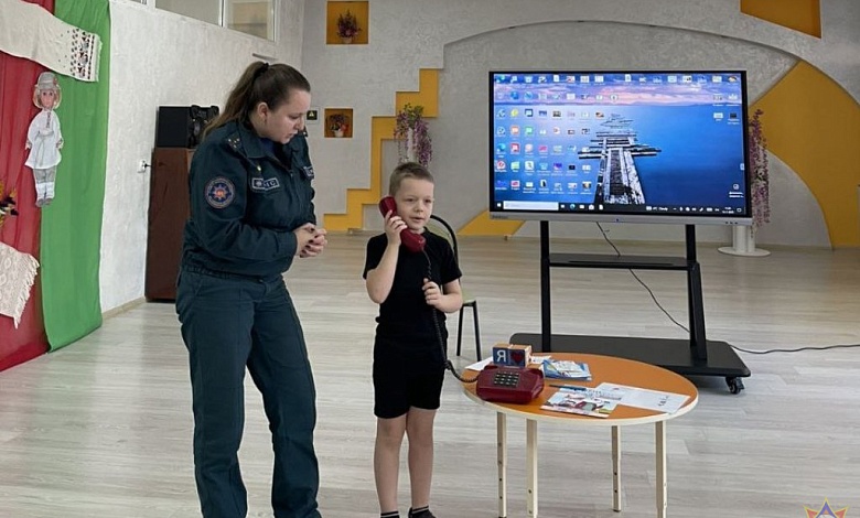 Дошколята в курсе! Спасатели рассказывают о безопасности в детских садах Лунинецкого района