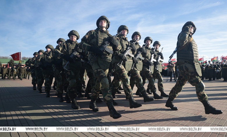 Лукашенко: наша армия и вся военная организация государства способны ответить на любые вызовы времени