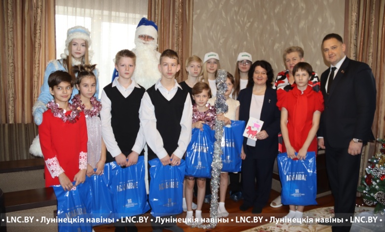 Наши дети! Гостей принимала большая и дружная семья Галины Жданович