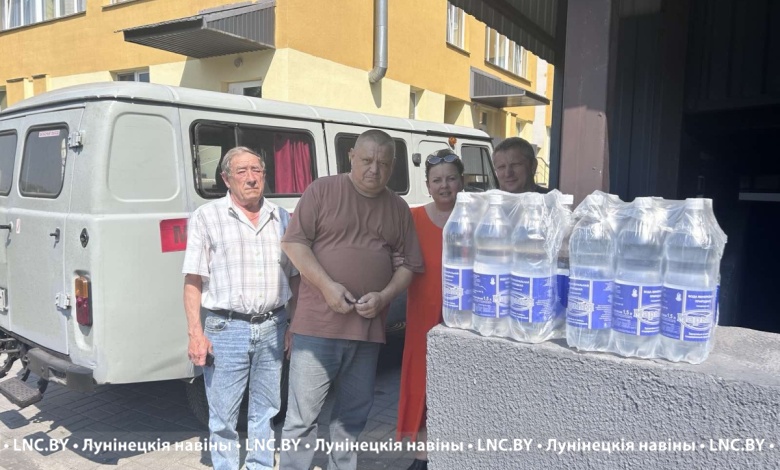 Забота о здоровье в условиях аномальной жары: профсоюз Лунинецкой ЦРБ обеспечил медиков питьевой водой