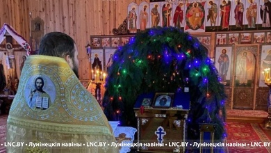 Богослужения, рождественская сказка и живые ослики на Рождество Христово в Лунинецком районе