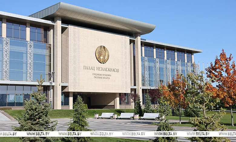 "Расслабляться ни в коем случае не надо". Лукашенко об избирательной кампании в Беларуси