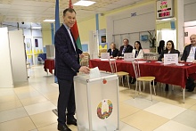 Голосуем за наше государство, за наших детей, за наши семьи, за мирное небо над головой!