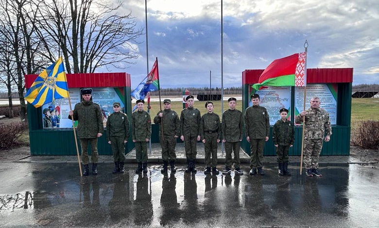 Новое пополнение в военно-патриотическом клубе «Стражи неба» в Лунинце