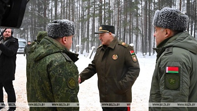 Лукашенко лично проверяет боеготовность Вооруженных Сил