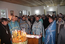 В освященном храме-часовне в Лунинце прошла первая служба