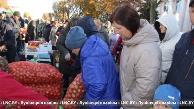 Фотомгновения: в Лунинце дан старт осенним ярмаркам