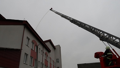 Упали обломки беспилотника! В Лунинце спасатели отработали действия по ликвидации чрезвычайных ситуаций