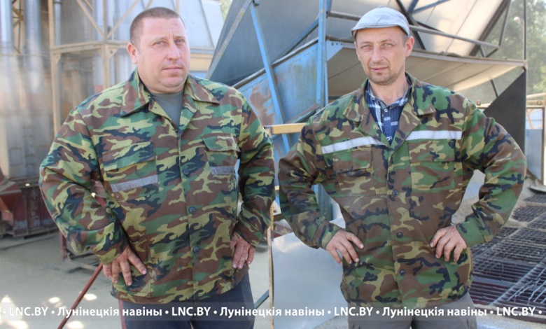 На современных установках дорабатывают зерно в "Вульковском рассвете"