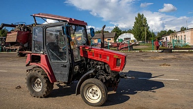 Тракторист и животновод украли более 400 литров топлива и продали