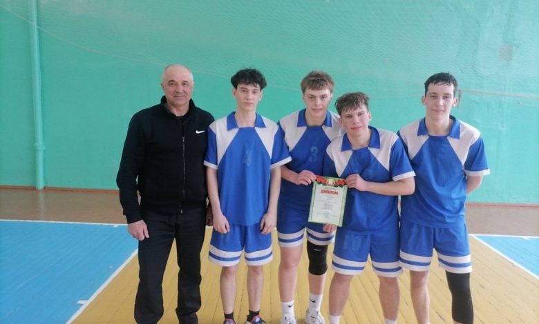 В Микашевичах лучше всех в Лунинецком районе играют в баскетбол!