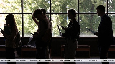 О сроках и особенностях приема документов в вузы рассказали в Минобразования