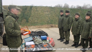 Единый день безопасности военной службы провели в Лунинце