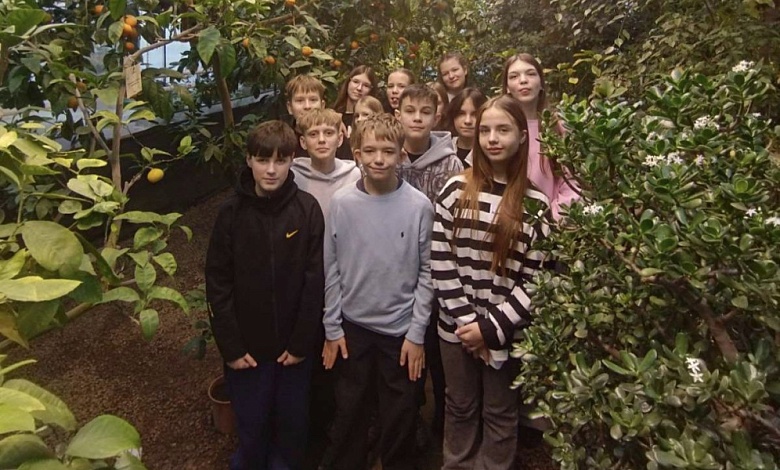 Попугаи, лимонарий и азотное шоу! Лунинчане проводят каникулы с пользой!