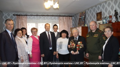 Ветераны в Лунинце принимали поздравления в преддверии Дня Победы