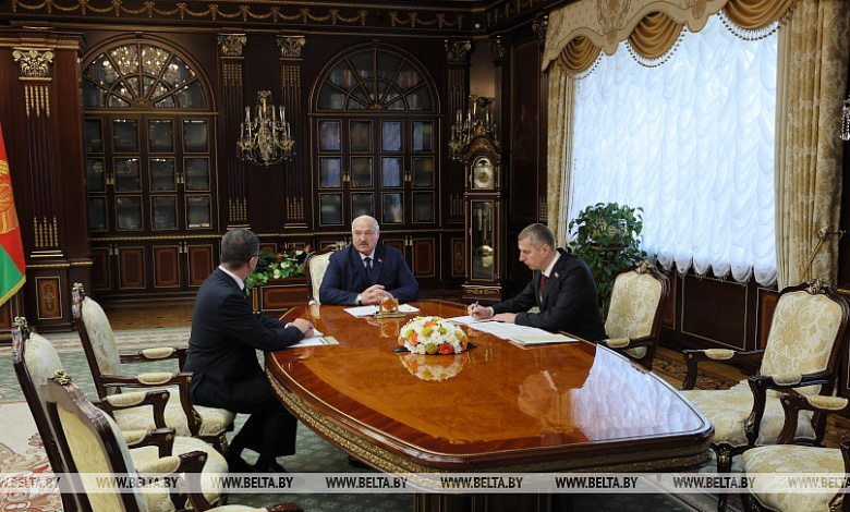 Лукашенко посоветовал не беситься в Польше и Литве по поводу трудовых мигрантов в Беларуси