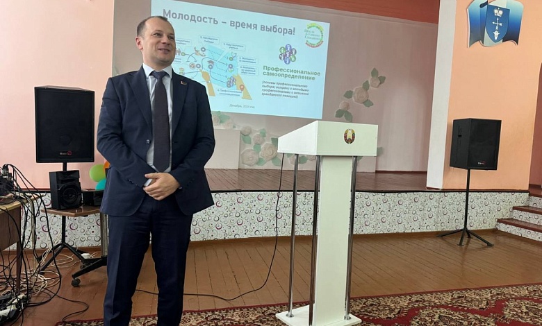 Руководитель Лунинецкого района поделился своей историей 