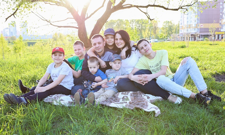День семьи традиционно отмечается в Беларуси 15 мая. Все о семейной жизни в Беларуси рассказал Белстат 