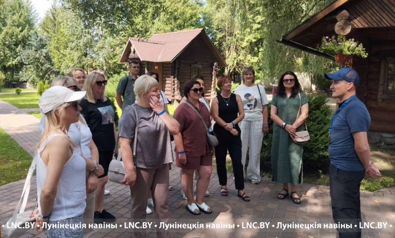 Работники Лунинецкого райпо в месяц событийного туризма совершили путешествие в "Дудутки"