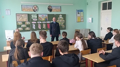 Сотрудники прокуратуры Лунинецкого района провели выступления в учреждениях образования