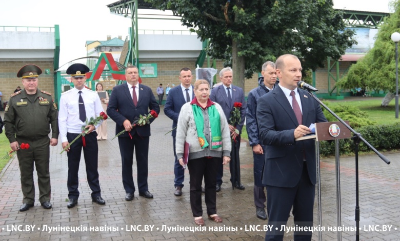 В День освобождения Лунинетчины от немецко-фашистских захватчиков земляки собрались на митинг