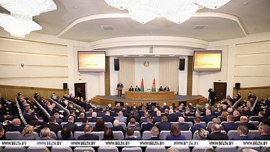 Лукашенко: моя цель, как и раньше, - сохранить деревню. Не будет деревни - не будет государства