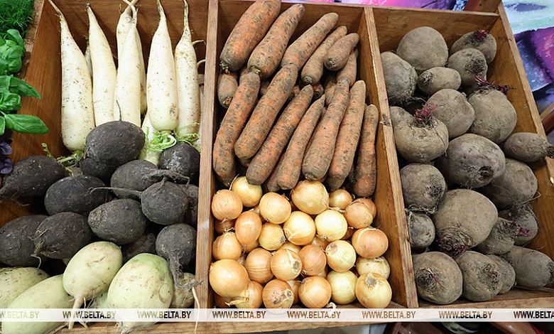 Торговлю и поставщиков будут штрафовать за отсутствие в продаже овощей. Лукашенко подписал новый закон 