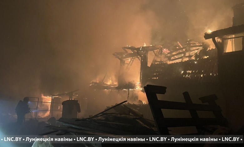 Жилой дом горел в Микашевичах