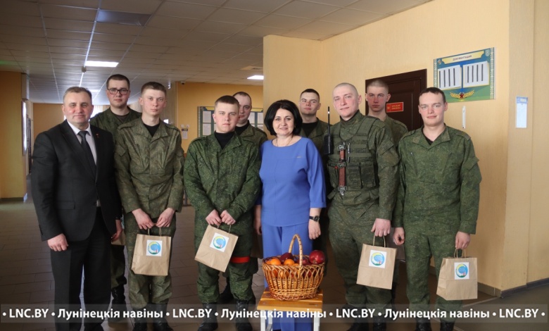 И хлеб растить, и Родину защищать! Профсоюз поддерживает бойцов из АПК  