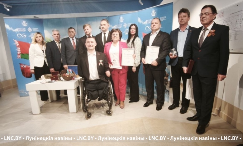 В Микашевичах переплавили монеты для народного проекта «Живая память благодарных поколений» 