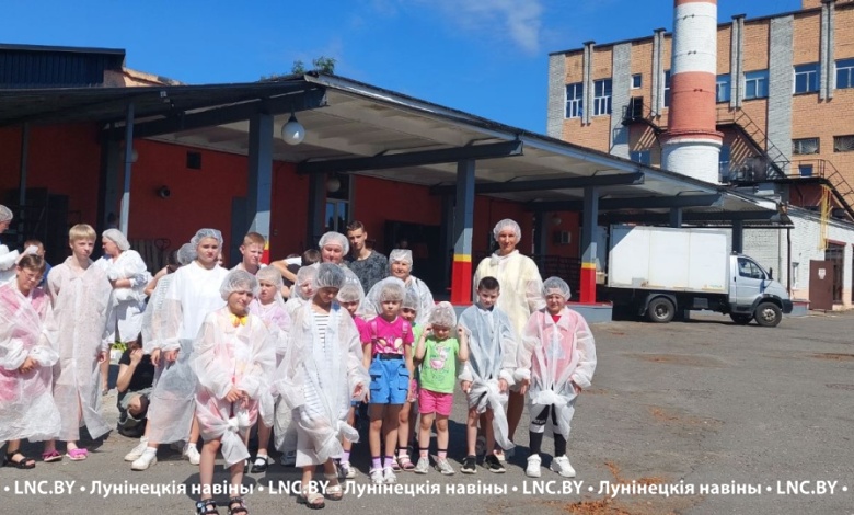 Чем удивил Лунинецкий хлебозавод юных гостей?