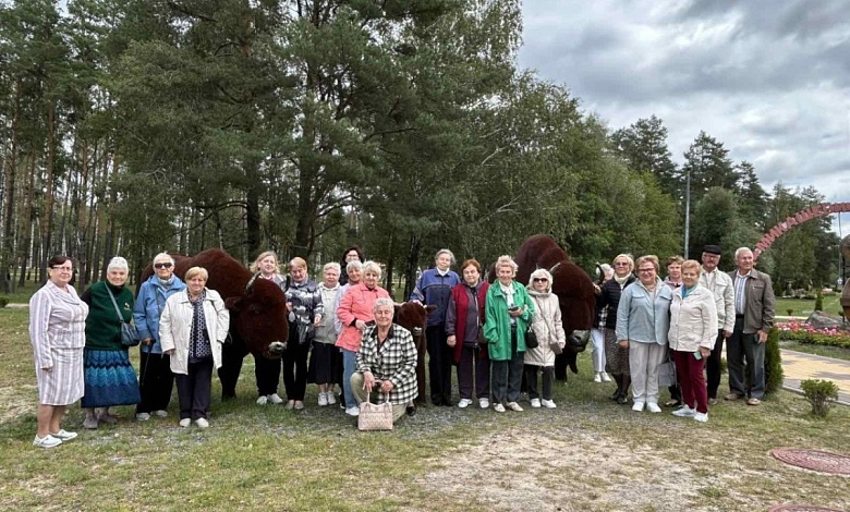 Ветераны-педагоги Лунинетчины в преддверии Дня знаний провели выездной "педсовет"