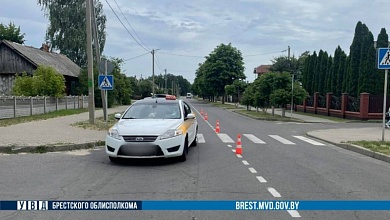 Водитель такси наехал на 8-летнего мальчика в Брестской области. Он в больнице
