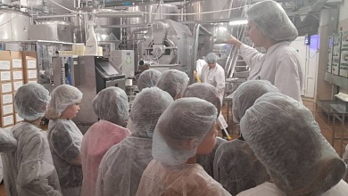 Замечательный праздник устроил детям Лунинецкий МЗ