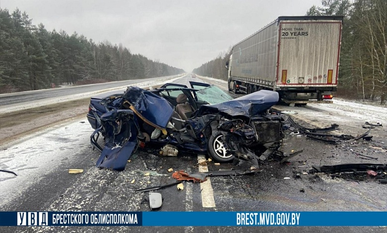 Два жестких ДТП произошло на одном и том же участке дороги в Барановичском районе 