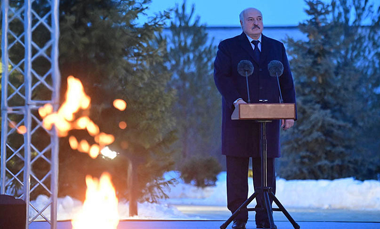 "Цена Великой Победы - наша общая боль". Лукашенко в Ленобласти принял участие в открытии мемориального комплекса