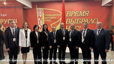 За несколько минут до начала заседания ВНС 