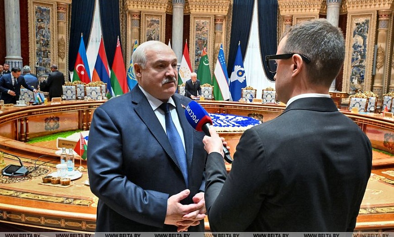 "Замес очень серьезный". Лукашенко о позиции Зеленского и желающих оттяпать часть Украины