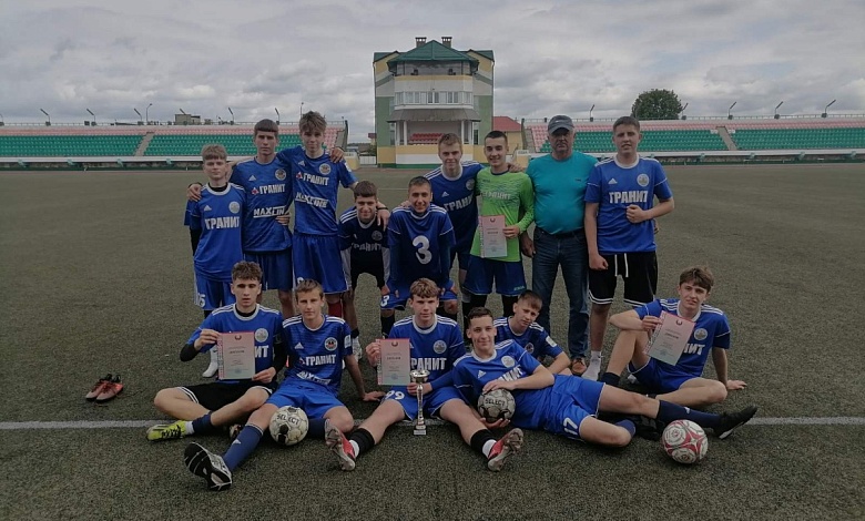 Школьный спортивный сезон завершили на Лунинетчине