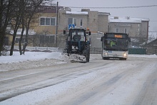 Снегапад у Лунінцы: працавалі да дзвюх гадзін ночы, з чатырох гадзін зноў пачалі расчыстку вуліц