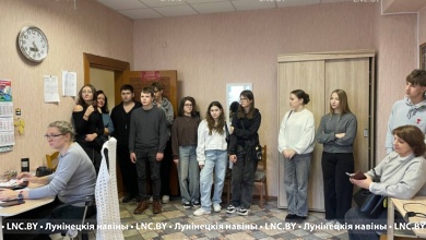 Молодежь знакомится со спецификой работы журналистов в Лунинецком районе  