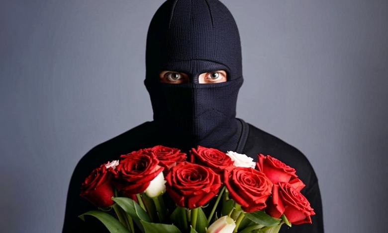 Вместо подарка на праздник лунинчанка лишилась всех сбережений на карте