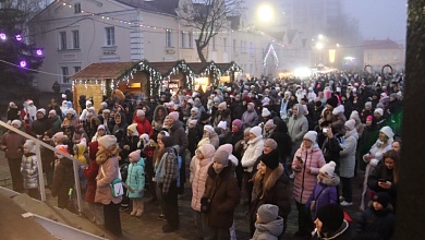 Фотомгновения с открытия главной новогодней елки Лунинца