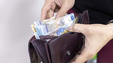 Не выплатили зарплату в срок | Прокуратура исправила положение