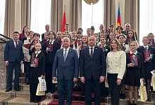 Гимназисты из Лунинца и Микашевичей встретились с руководителем Брестчины и помощником Президента